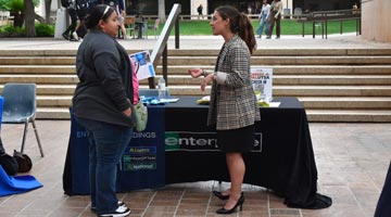 UTSA students with Enterprise Mobility Rep - full-size